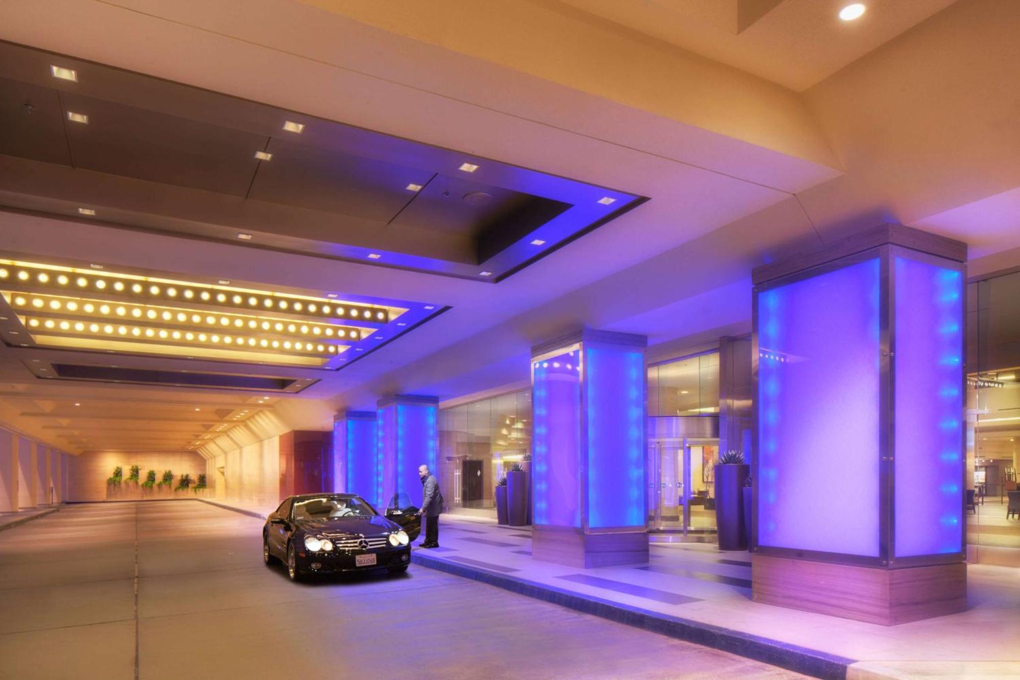 Hilton Anaheim Hotel Exterior photo