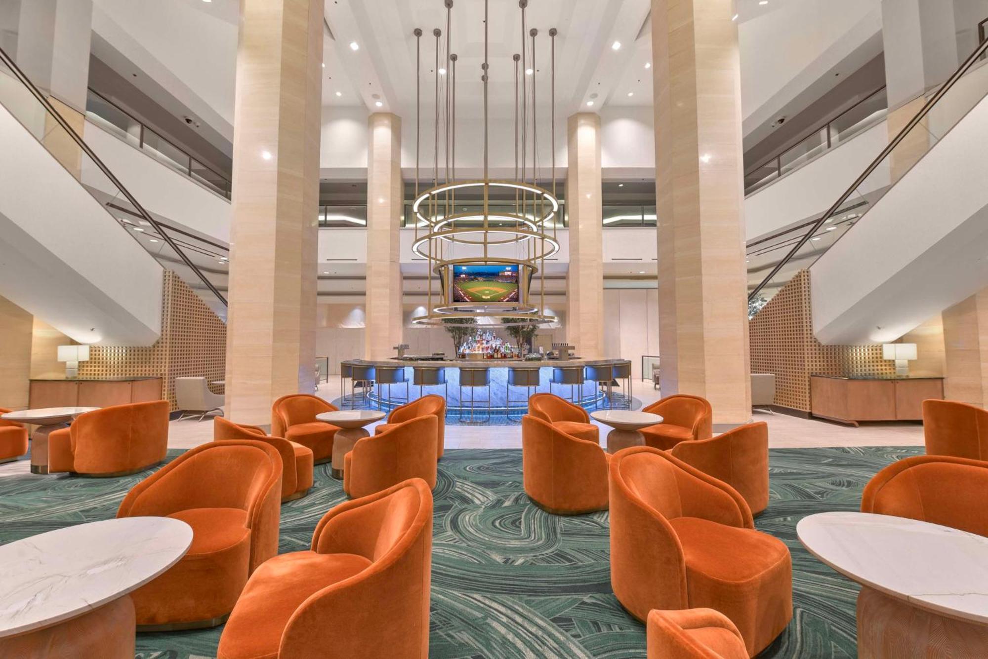 Hilton Anaheim Hotel Exterior photo
